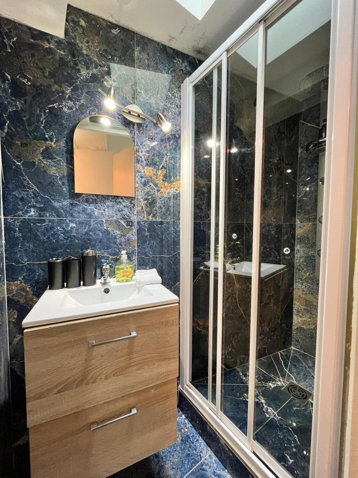 ルーアンGolden Blue - Jacuzziアパートメント エクステリア 写真
